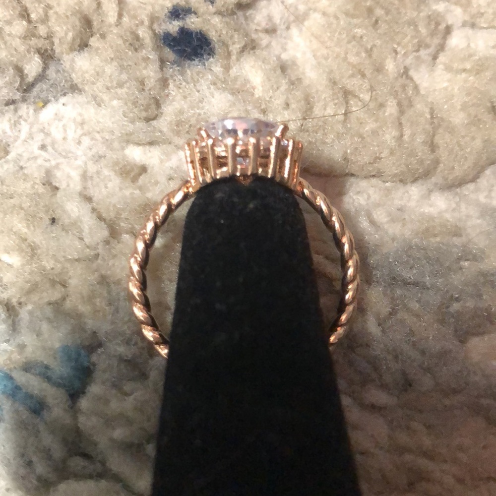 💎Tear Drop sapphire rose gold twisted ring NWOT - Picture 4 of 5